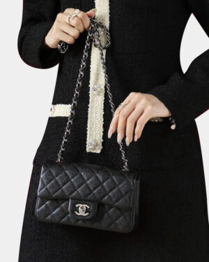 [베트남 출고] 샤넬 클래식 플랩백 뉴미니 캐비어 블랙 은장 A01116