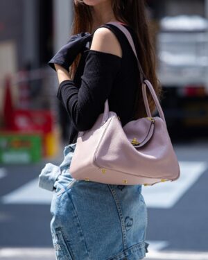 [에르메스] 린디 30cm Taurillon Clemence/ Rose Sakura - Gold