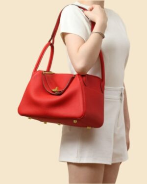 [에르메스] 린디 30cm Taurillon Clemence/ Rouge Casaque - Gold