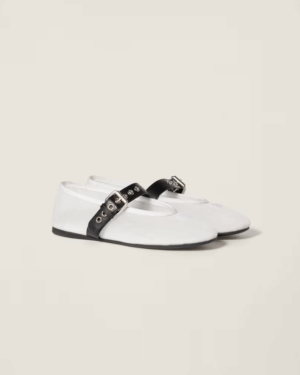 [미우미우] 메시 원단 발레리나 플랫 5F373E