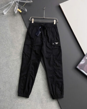[프라다] 스트링 밴딩 카고 조거 팬츠 (2 COLORS)