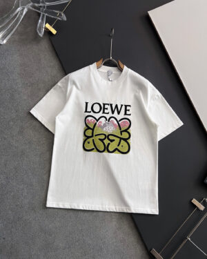 [로에베] 토토로 콜라보 그래픽 반팔 티셔츠 (2 COLORS)