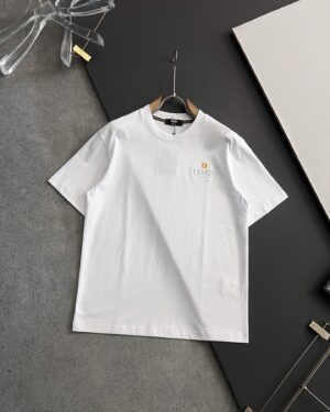 [펜디] 자수 로고 반팔 티셔츠 (2 COLORS)