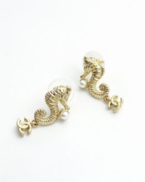 [샤넬] 스터드 귀걸이