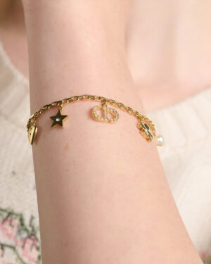 [디올] Petit CD Lucky Charms 팔찌 B2713WOMCY