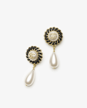 [샤넬] 펜던트 귀걸이 ABE748