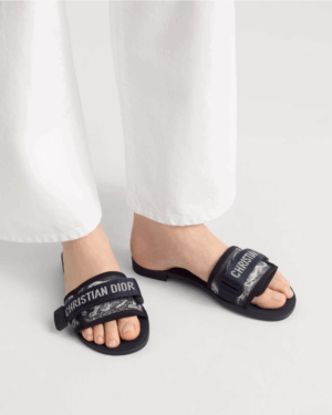 [디올] 디오리비에라 에볼루션 슬라이드 샌들 KCQ431TJY