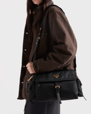 [프라다] 익스플로어 라지 리나일론 숄더백 1BD391