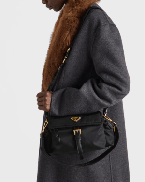 [프라다] 익스플로어 미디엄 리나일론 숄더백 1BD394