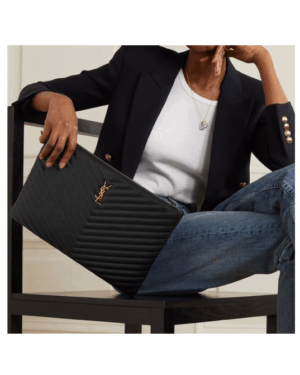 [생로랑] 마틀라세 가죽 소재의 모노그램 다큐먼트 홀더 파우치 은장/ 금장440222