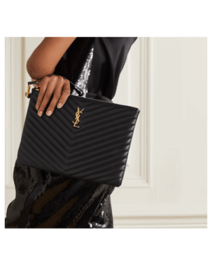 [생로랑] 마틀라세 가죽 소재의 모노그램 태블릿 파우치 은장/ 금장 559193