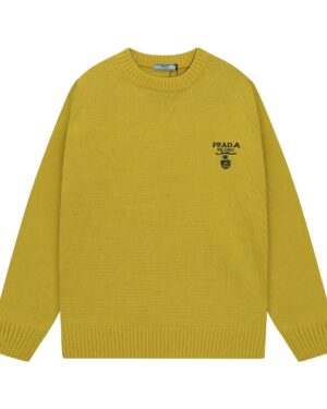 [프라다] 엠브로이드 크루넥 니트 스웨터 (머스타드 옐로우/ 네이비)