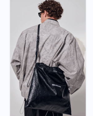 [발렌시아가] 쇼퍼 더스트 백 크로스바디 파우치 라지 811608