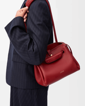 [로에베] 스몰 마드리드 백 서플 카프스킨/번트레드