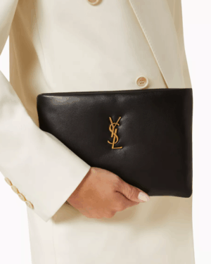 [생로랑] 램스킨 소재의 calypso 스몰 클러치백 765025