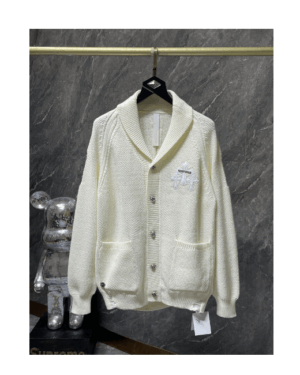 [크롬하츠] 울 혼방 가죽 패치 실버 버튼 가디건