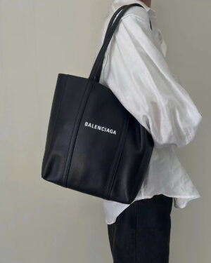 [발렌시아가] 에브리데이 XS 레더 토트백 551810