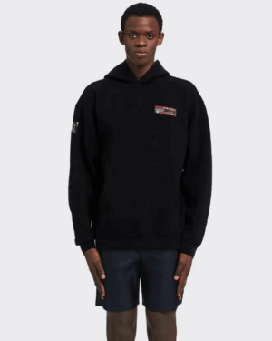 [프라다] 클래식 살짝 와이드핏의 풀오버 후드 티셔츠 (2 COLORS)