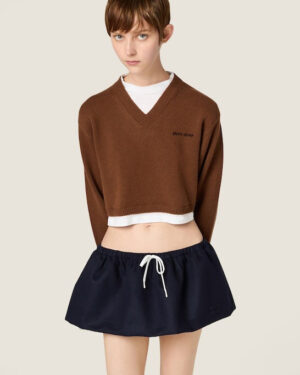 [미우미우] 크롭 캐시미어 V넥 스웨터 MMLB76