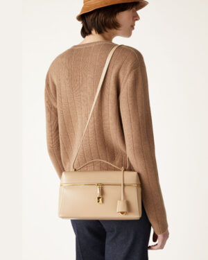 [로로피아나] 엑스트라 백 L27 FAN3462