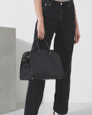 [더 로우] 소프트 마고 12 레더 백 블랙 W1586L72BLSG