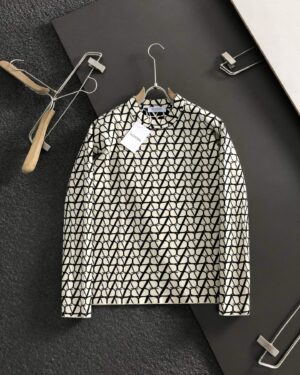 [발렌티노] 투알 아이코노그래프 패턴의 울 크루넥 스웨터 3V3KC27A9K3_MYL