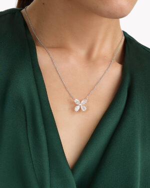 [그라프] 클래식 버터플라이 다이아몬드 펜던트