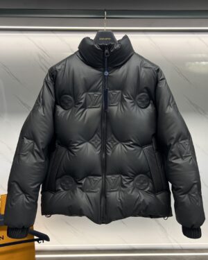 [루이비통] 모노그램 패딩 블랙