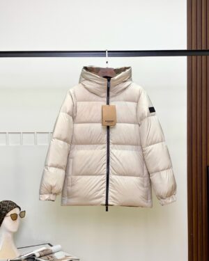 [버버리]  패딩 자켓 (2 COLORS)