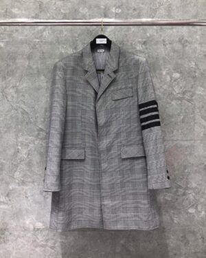 [톰브라운] 4바 시그니처 체크 하프슈트 자켓