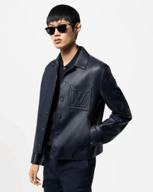 [루이비통] 시크한 3D 디테일 레더 블루종