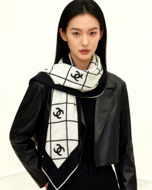 [샤넬] 스퀘어 스카프 (2 COLORS)