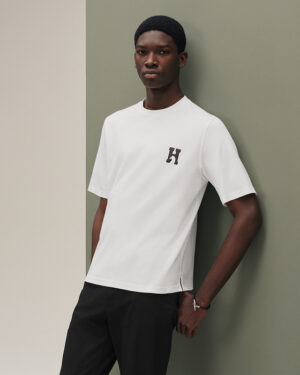 [에르메스] 가죽 디테일이 있는 "H'Cheval" 티셔츠 H567810HA90XL (3 COLORS)