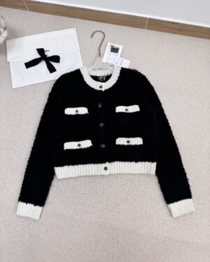 [샤넬] 배색 니트 카디건 (2 COLORS)