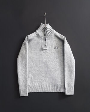 [디올] 터틀넥 버튼업 스웨터 (2 COLORS)
