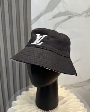 [루이비통] 자수 로고 버킷햇 (3 Colors)